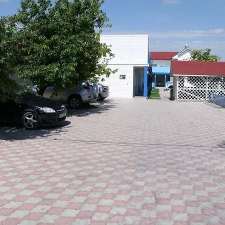 Ξενοδοχείο Blue Lagoon *